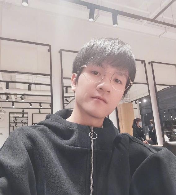 LOL手游先锋官高分局也乱杀版本之子皎月换个天赋随便赢