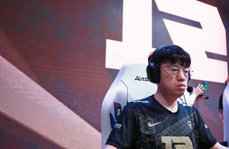 Gala维鲁斯主宰赛场RNG轻松击溃RWDoinb说出小道消息